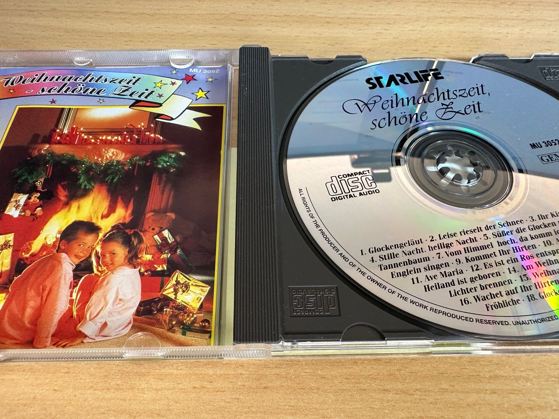 CD: Various – Weihnachtszeit - Schöne Zeit – Usato da Rikon im Tösstal venduto da Alpenmutz 2