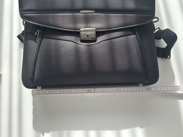 Samsonite Valigie & Borse: Aktentasche Sumsonite schwarz – Usato da Dietlikon venduto da 621990 4