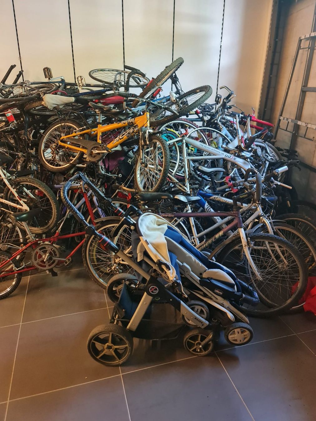 Velos: fahrräder zum aufbereiten oder ersatzteile – Defekt aus Bad Zurzach von Hier.steht.mein.Name 3