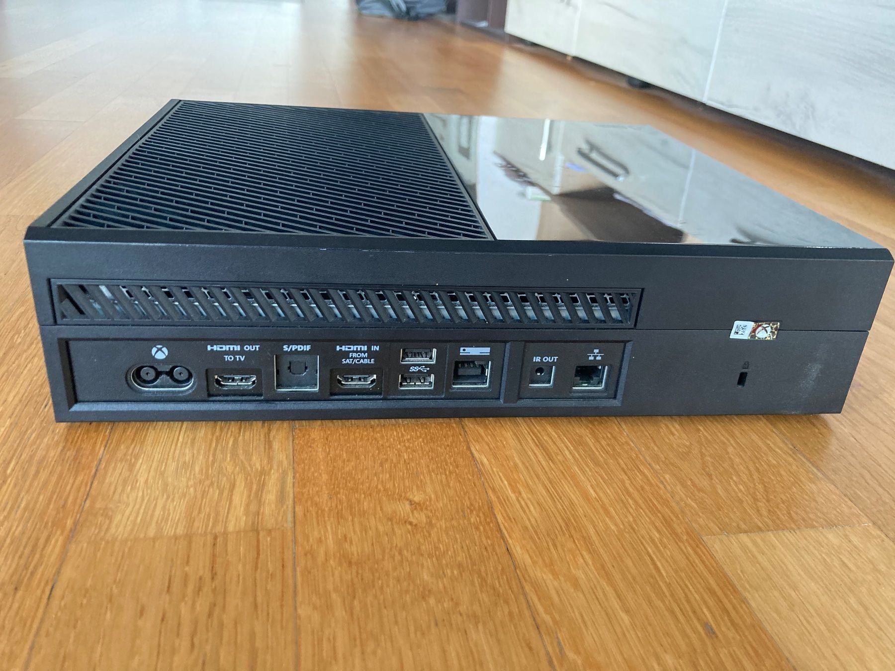 Microsoft Console: Xbox One mit Zubehör – Usato da Anglikon venduto da papa701 2