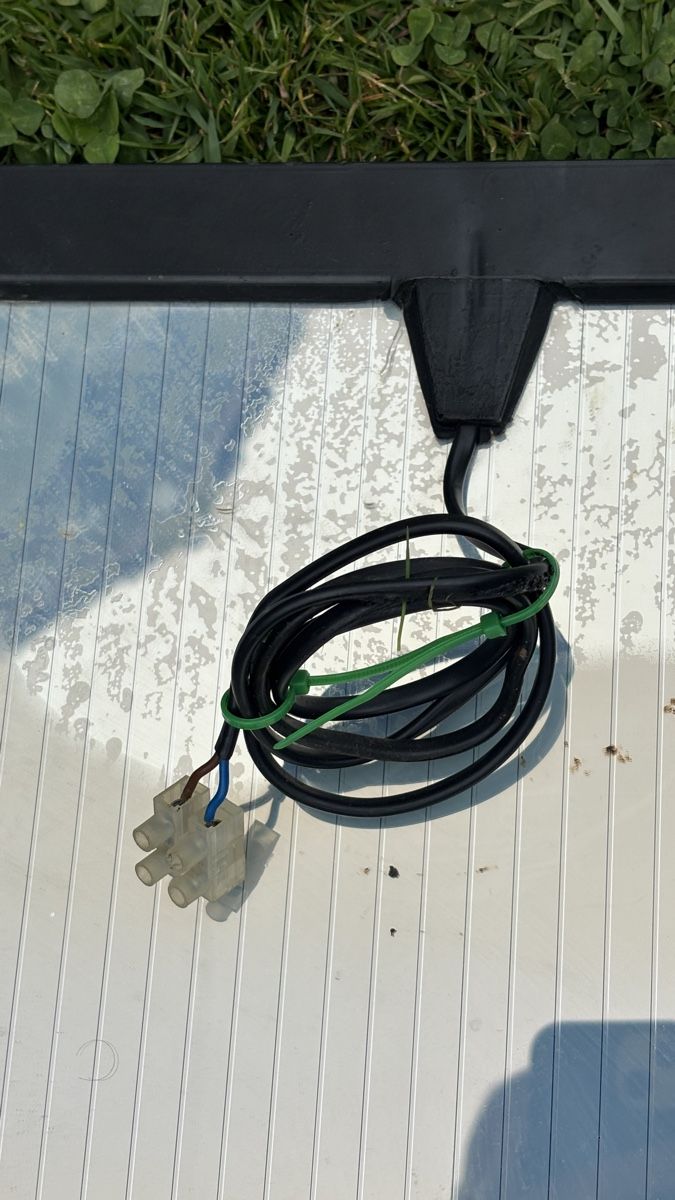 Dispositivi a energia solare: Solarpanel / Solarmodul 12W ca. 93cm x ca. 32cm – Usato da Deitingen venduto da Himhip 4