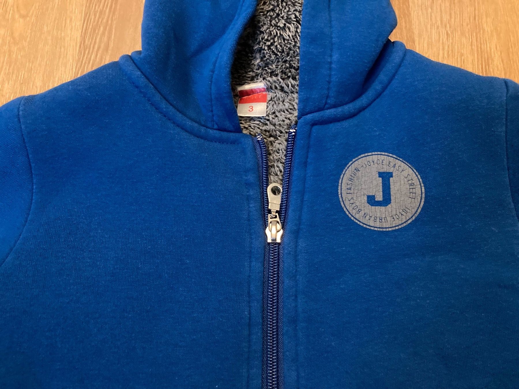 Giacche & Cappotti: Dicke Sweatjacke Gr. 98 – Nuovo (secondo la descrizione) da Emmenbrücke venduto da JJ_89 1