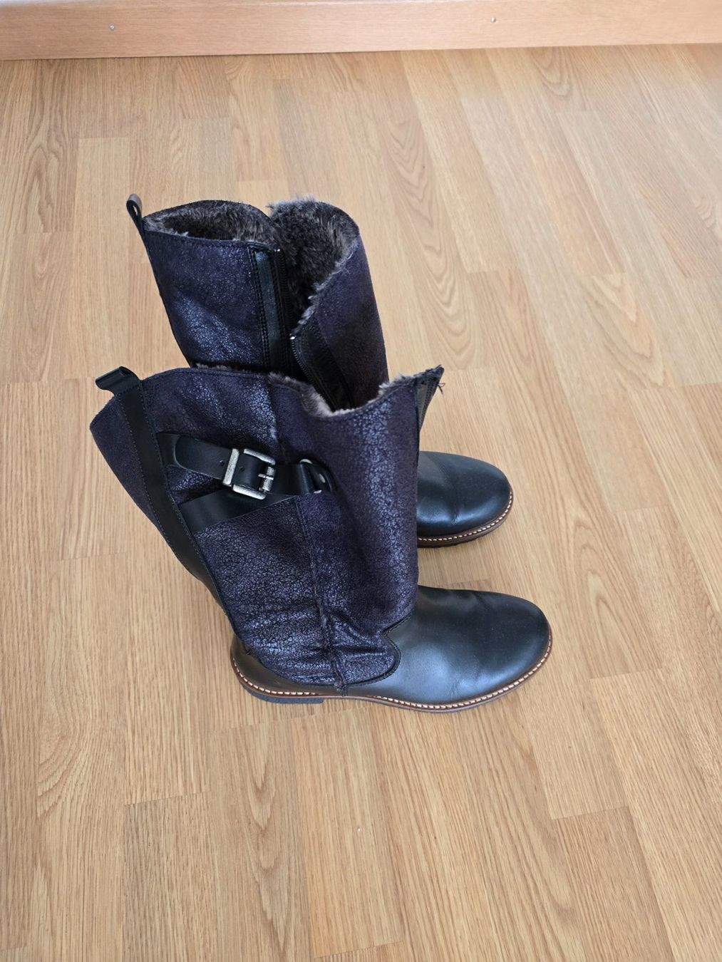 Tamaris Scarpe da donna: Tamaris Lederstiefeletten – Usato da Zürich venduto da Sustainability
