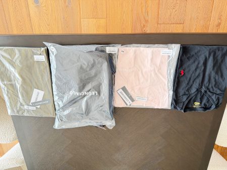 KLEIDERPACKET DIV. T SHIRT UND PULLOVER AB 1.-
