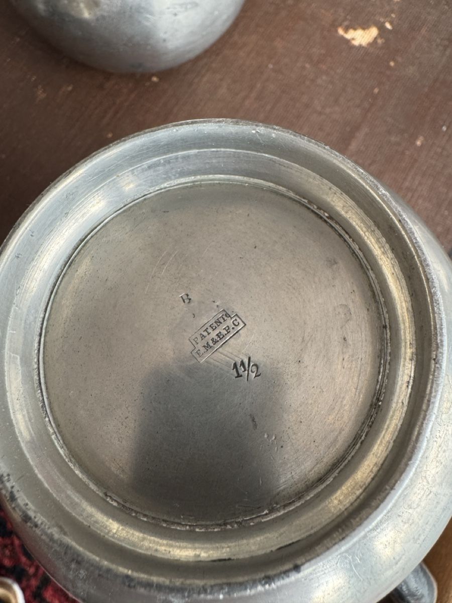 Set di piatti: Antikes Pewter Zinnset Cornish/James Dixon – Usato da Rüti ZH venduto da MapleLeaf62 6