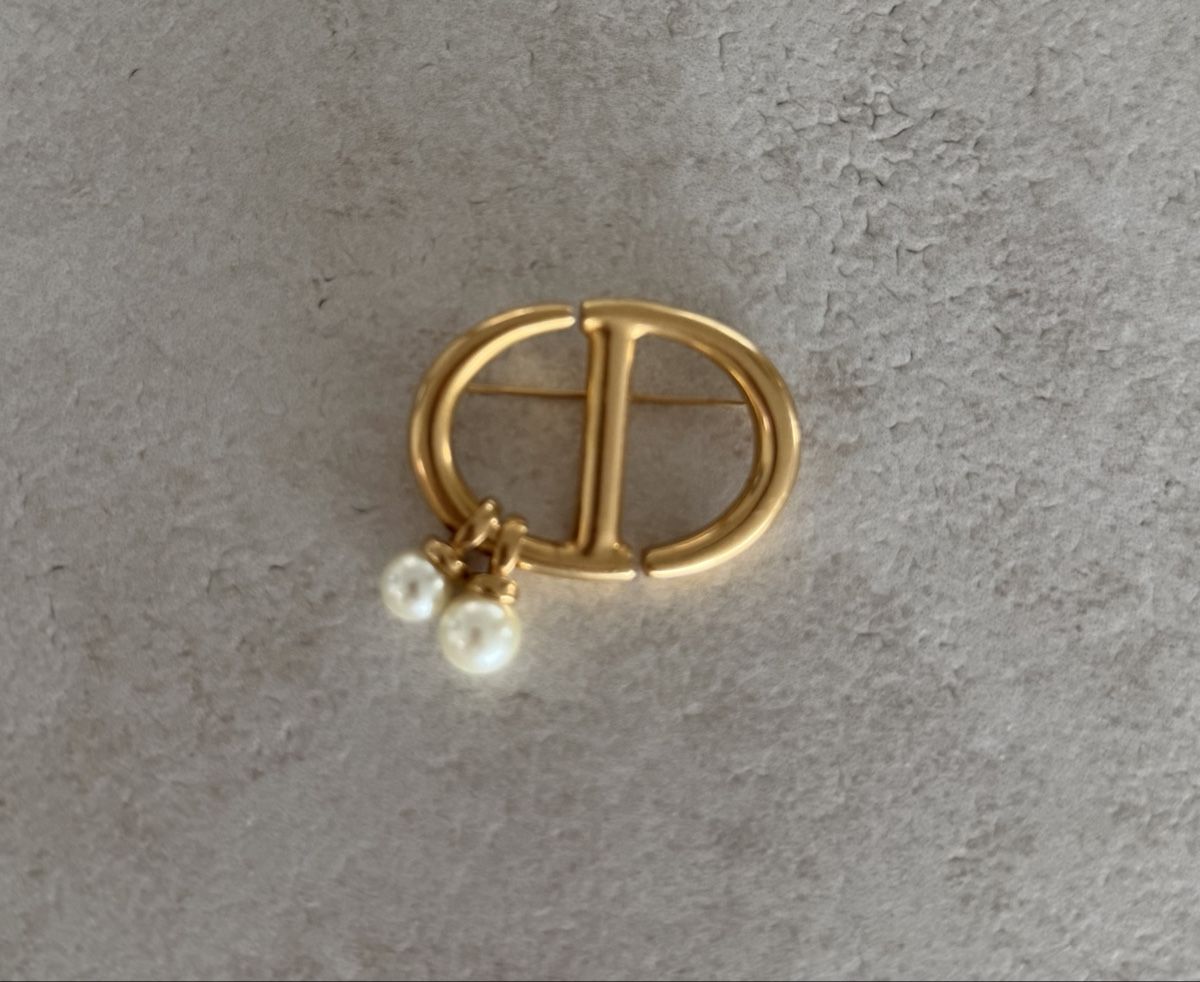 Dior Broches & Aiguilles: Dior Brosche – Neuf (Voir description) à Richterswil par Schoetto 1