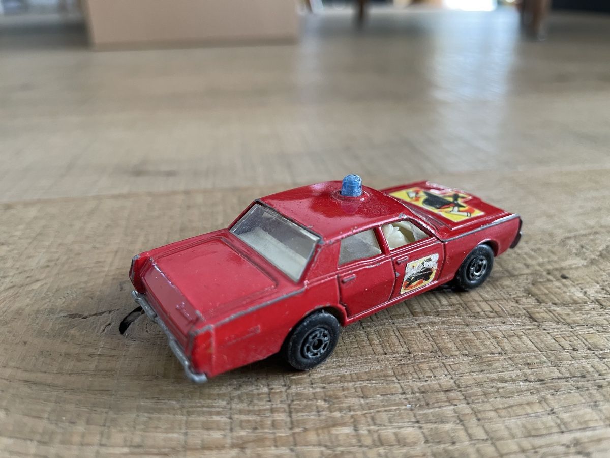 Matchbox Voitures modèles: Matchbox Superfast Mercury Fire Chief – D'occasion à Frauenfeld par Challenger77 2