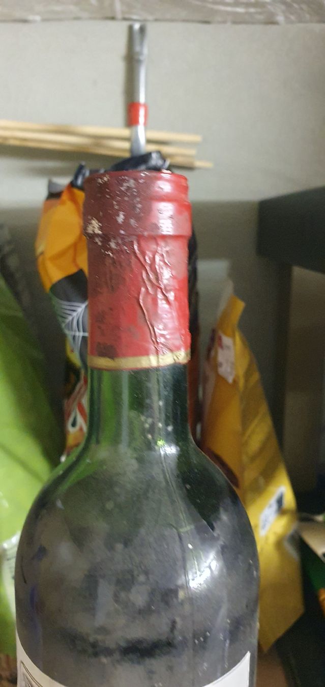 Vino: Château Latour 1982, 75 cl – Nuovo (secondo la descrizione) da Aven venduto da stphane1577 1