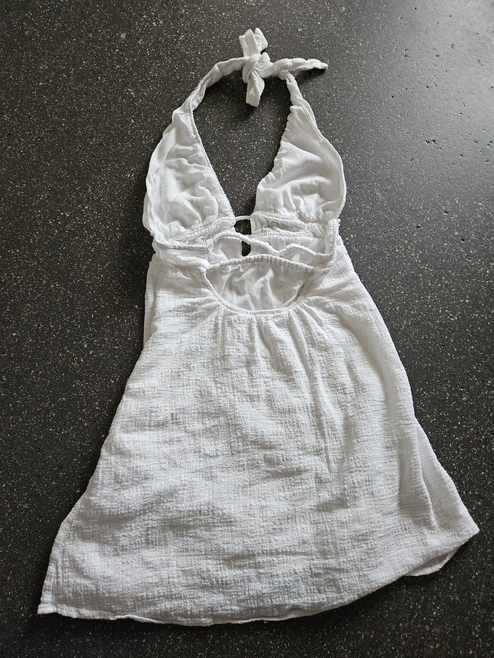 Bershka Tops: Bershka Neckholder Weiss Grösse S – Neuf (Voir description) à Anwil par tamoos 3