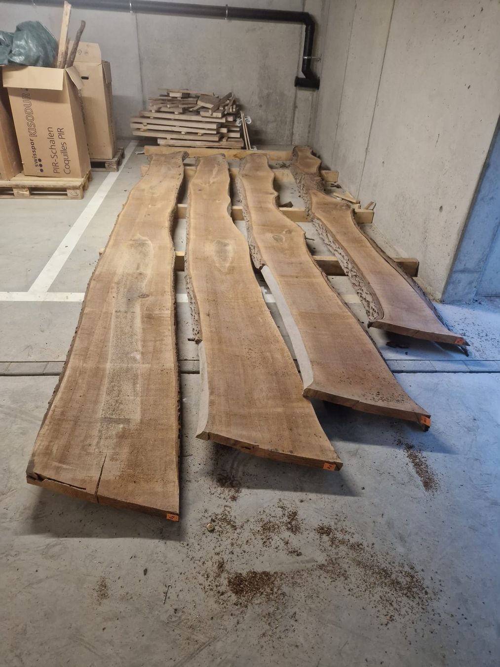 Articles en bois: Nussbaum – D'occasion à Wolhusen par rioferdi