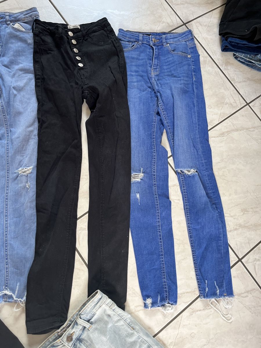 Tally Weijl Lotti & Set di vestiti: Kleiderpaket 7 Teile Grösse 34 – Usato da St.Pantaleon venduto da frodobi 2