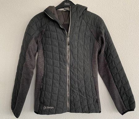 Sherpa Damenjacke Gr. S mit Kapuze