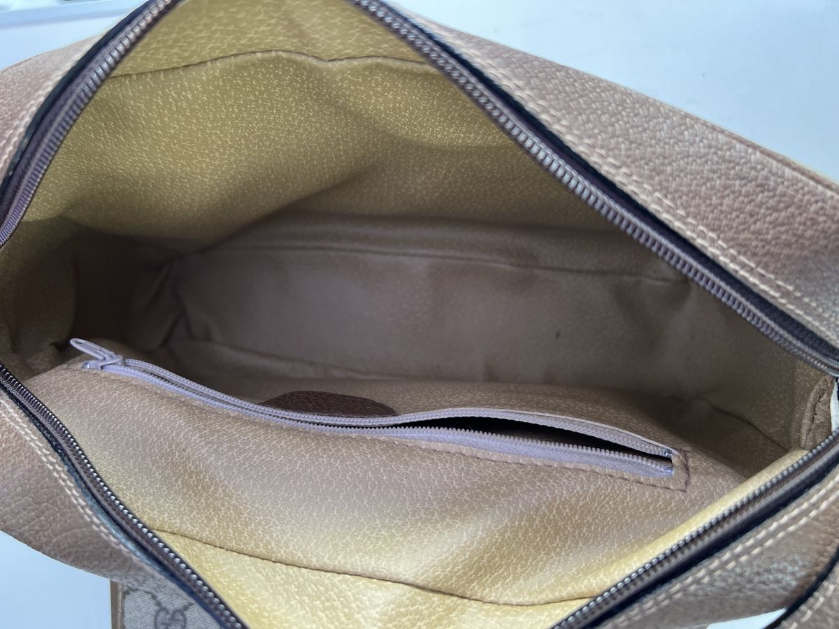 Gucci Borse da donna: Gucci vintage Shoulder Bag – Nuovo (secondo la descrizione) da Betschwanden venduto da Dognose 6