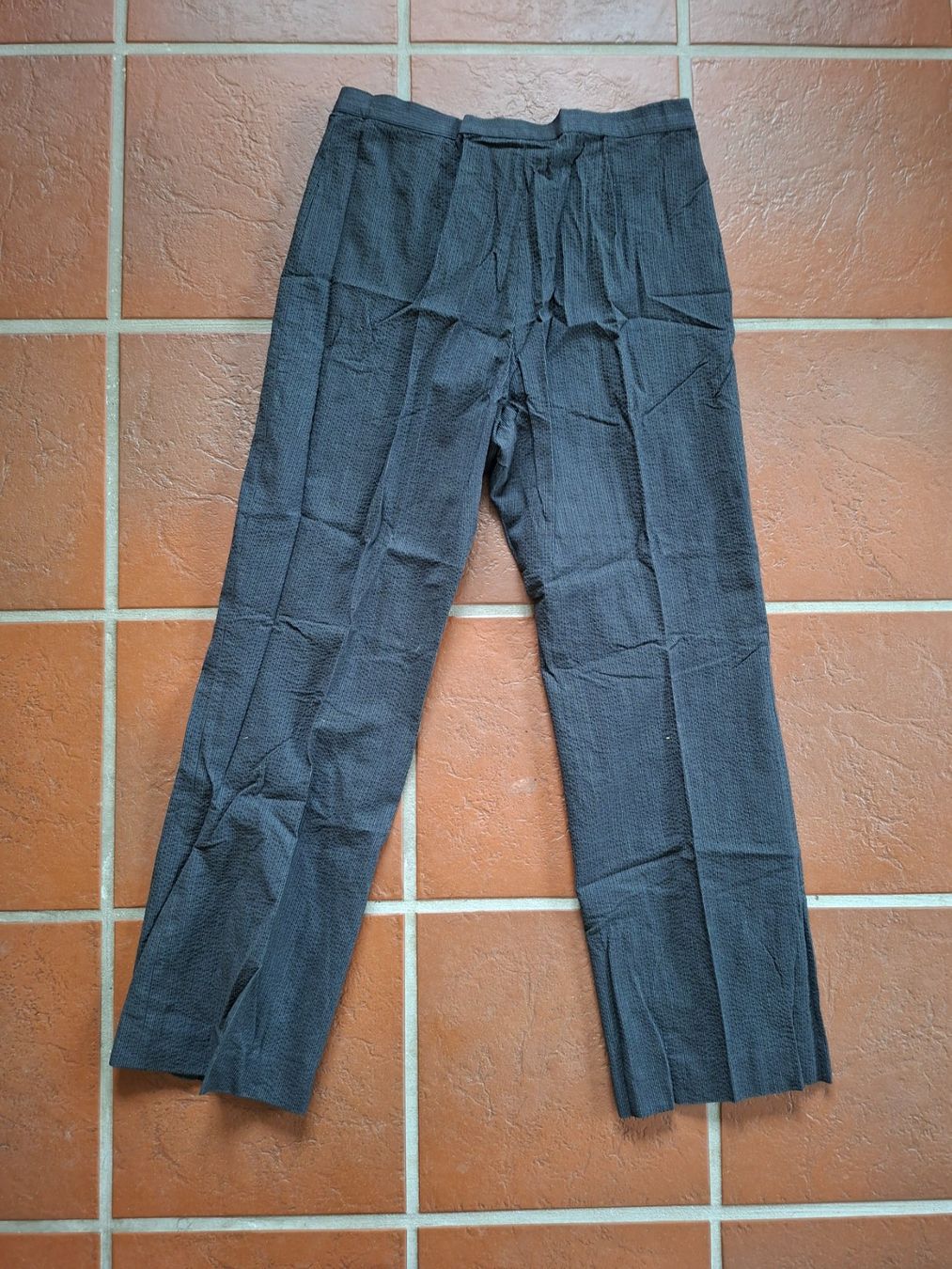 Pantaloni: Caroline Biss; dunkelgraue elegante Hose Gr. 42 – Usato da Boniswil venduto da Totomat-Lady 2