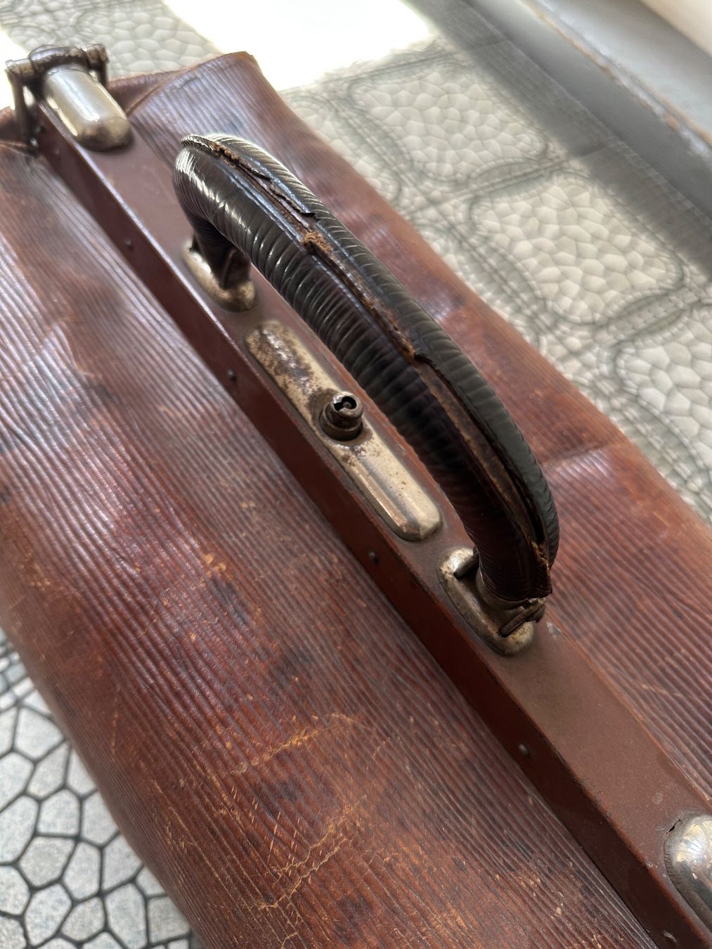 Valises de voyage: Antiker Arztkoffer -Tasche – D'occasion à Basel par Trip_7 5