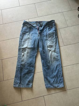 Jeans mit Rissen Blau