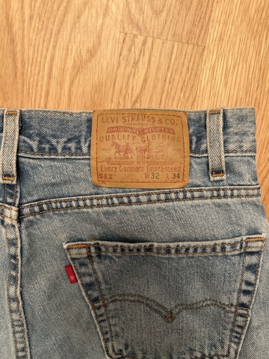 Levi's Jeans: Levi's Jeans 512 Grösse 32/34 blauer Denim – Gebraucht aus Luzern von ThrowbackVintage 1