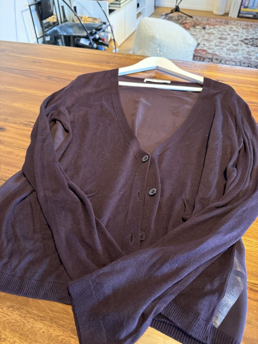 Giacche: Burgunder Strickjacke – Usato da Luzern venduto da Itsclaire 1