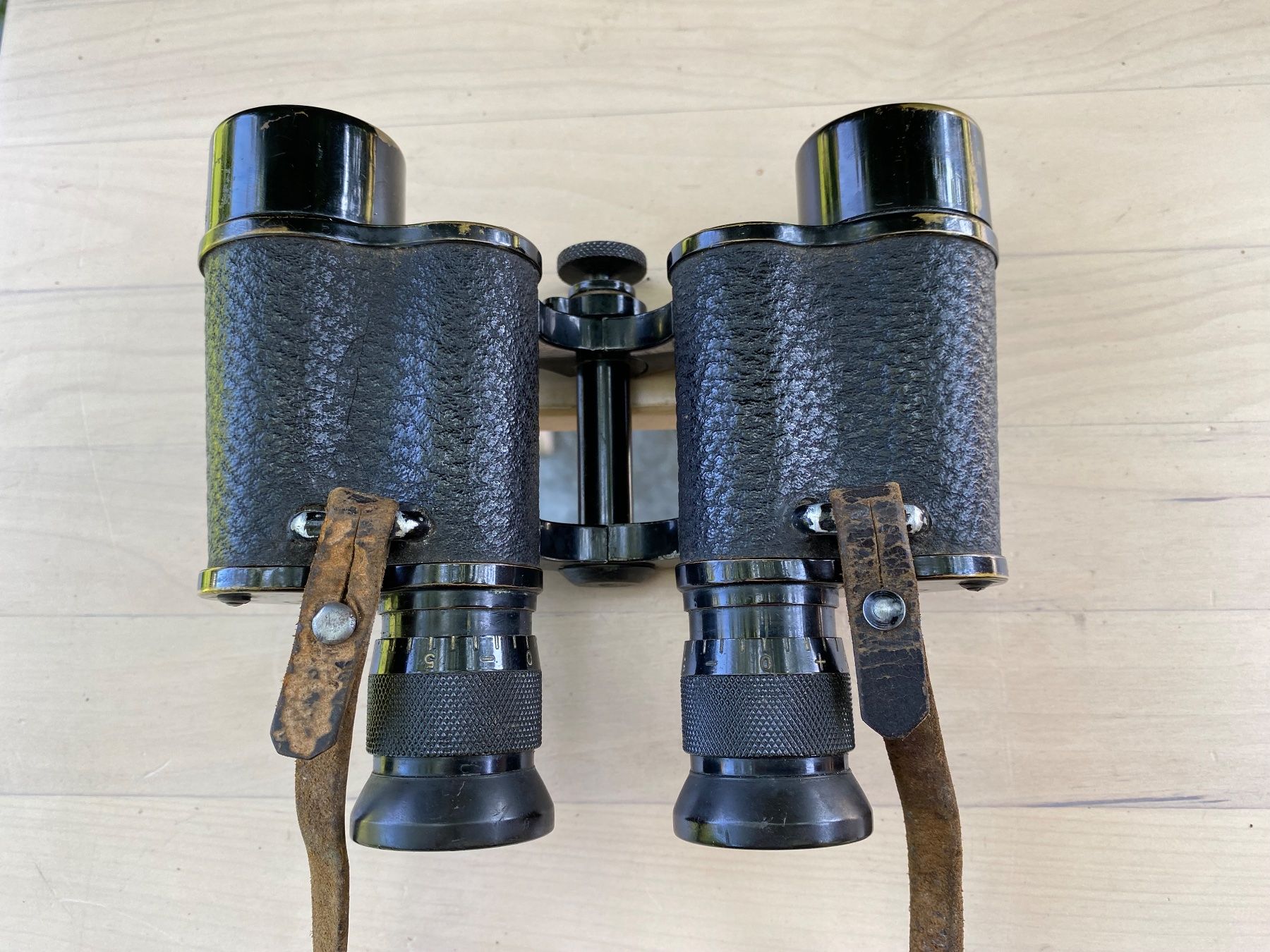 Leica Binocoli: antiker E. Leitz Wetzlar 8 x L14 Feldstecher – Usato da Feldbach venduto da Fea1 5