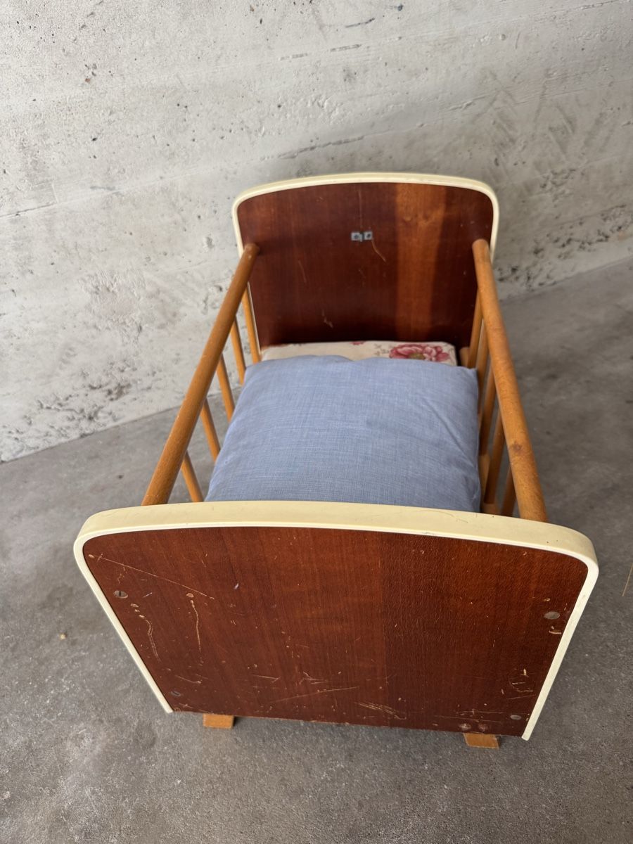 Spielzeuge: Pupenbett – Gebraucht aus Bern von ava_l8tk 2