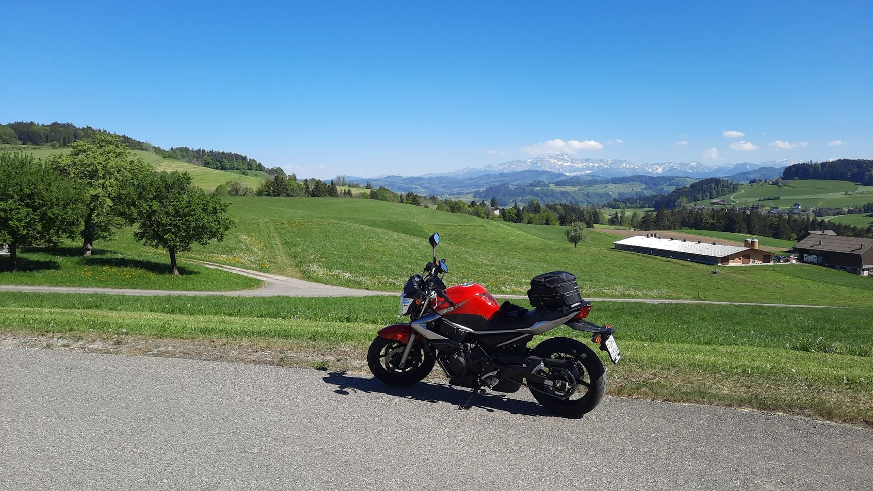 Yamaha Strada: Yamaha XJ6N 25kW 35kW – Usato da Au ZH venduto da Arnie_Drift_Maniac