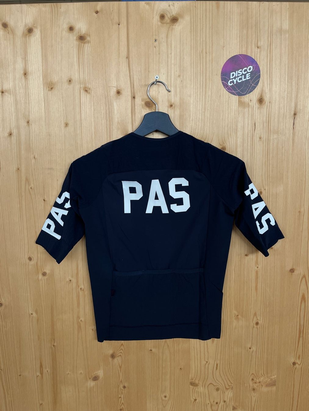 Pas Normal Studios Leibchen & Hosen: % Pas Normal Studios Women's PAS Mechanism Pro Jersey - L – Neu und originalverpackt aus Bern von Disco_Cycle 1
