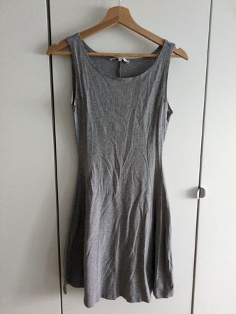 Graues Sommerkleid
