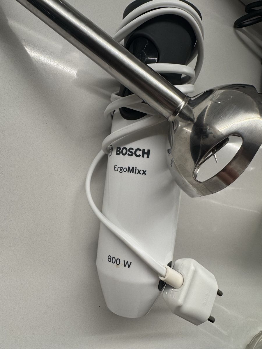 Bosch Appareils de cuisine: Pürierstab von Bosch – D'occasion à Wetzikon ZH par Tammysellsgoodstuff
