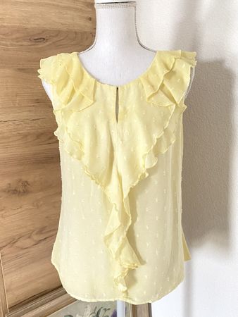 Top mit Rüschen von NILE. Blusentop, Bluse. Gr. S. NEU.