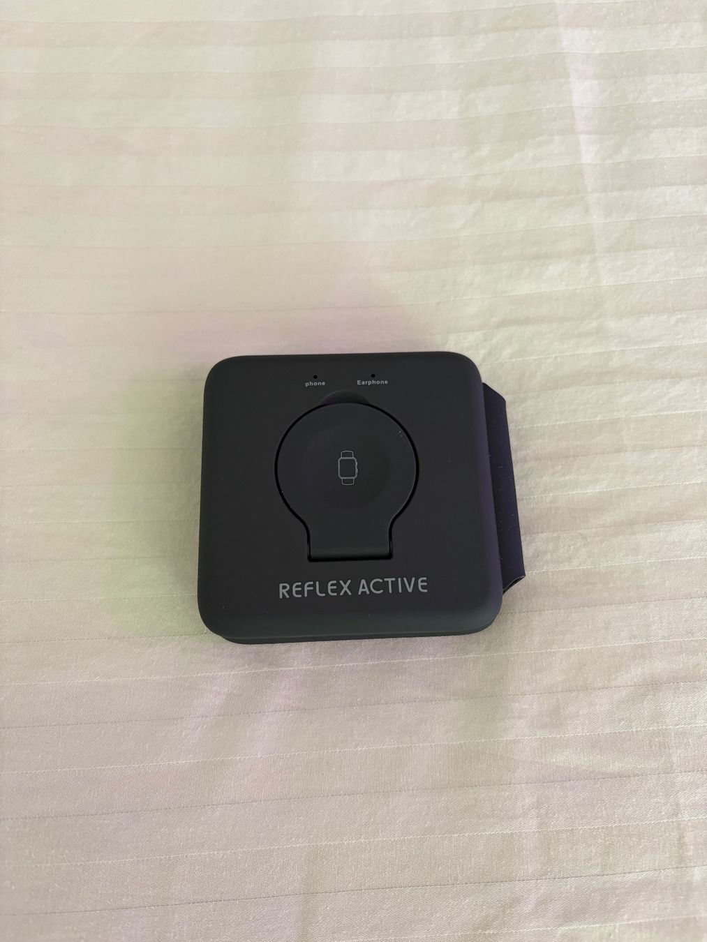 Caricabatterie: Reflex Active 3 in 1 Wireless Charging Pad – Usato da Huttwil venduto da MrsCreed 2