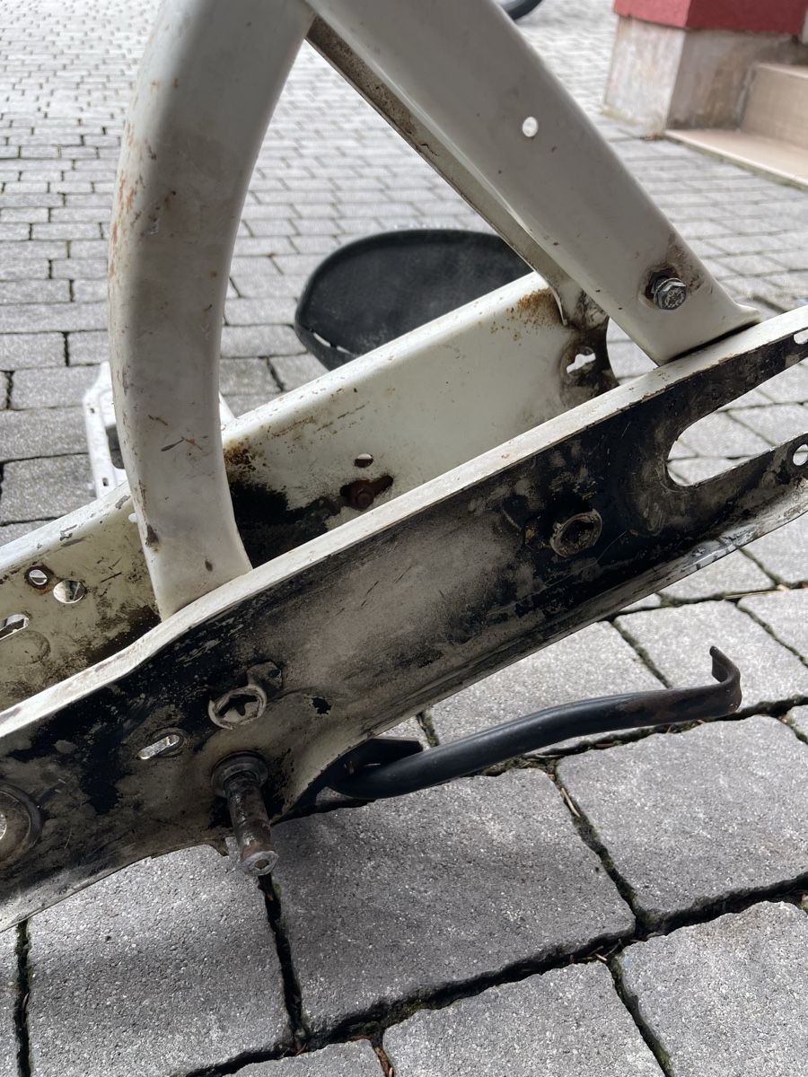 Piaggio Parti ricambio per ciclomotori: Rahmen Piaggio Ciao CH 7075 – Usato da Novazzano venduto da Mich1974 3