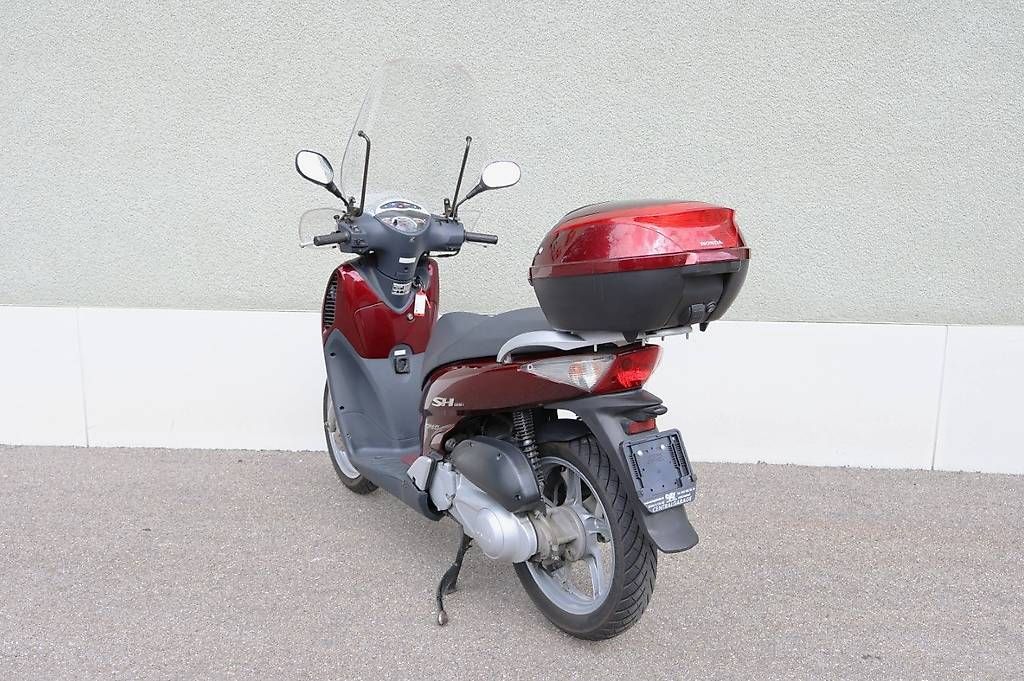 Honda Scooter: Honda SH125i – Usato da Huttwil venduto da gropsuhu 1