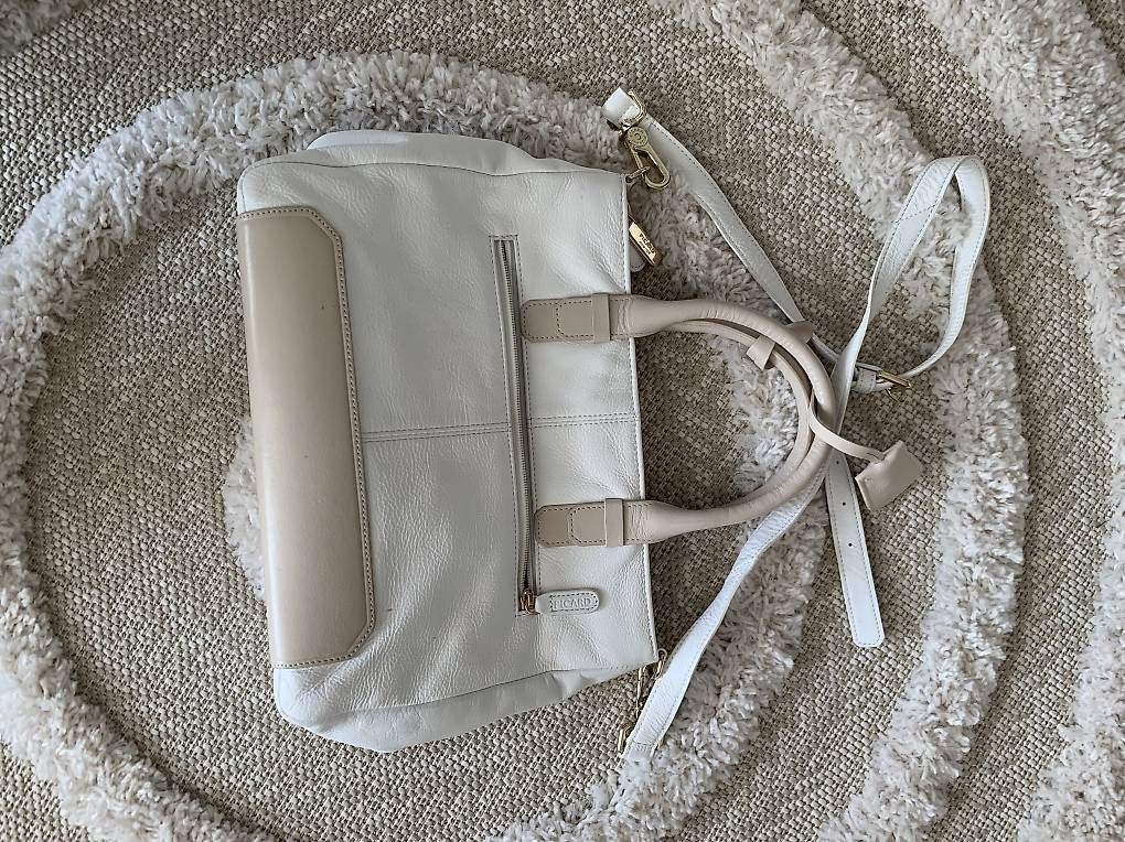 Taschen für Damen: Ledertaschen je Chf 15.- – Gebraucht aus Einsiedeln von ver_sb5p 1