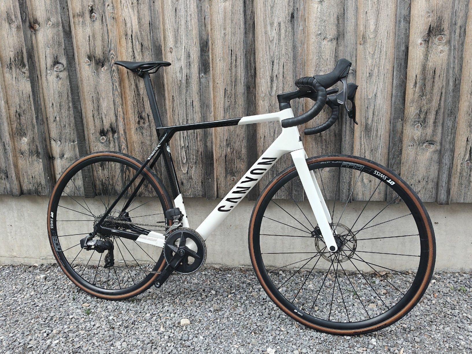 Canyon Biciclette: Canyon Ultimate CF SL 7 eTab 2023 – Usato da Ebnat-Kappel venduto da Sara.07 5