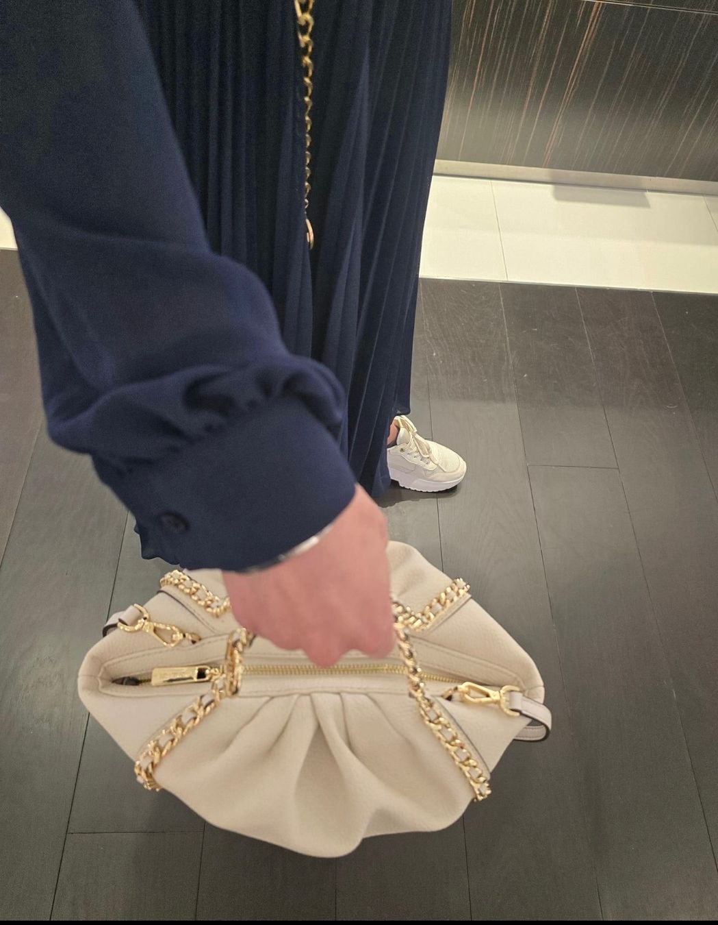 Michael Kors Borse da donna: Michael Kors Tasche light cream – Nuovo e nell'imballaggio originale da Wiedlisbach venduto da Sistershop 8