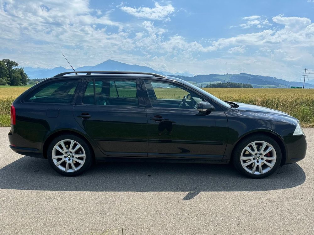 Skoda Automobili: SKODA Octavia 2.0 TFSI RS – Usato da Hünenberg venduto da Auto-Klinik01 9