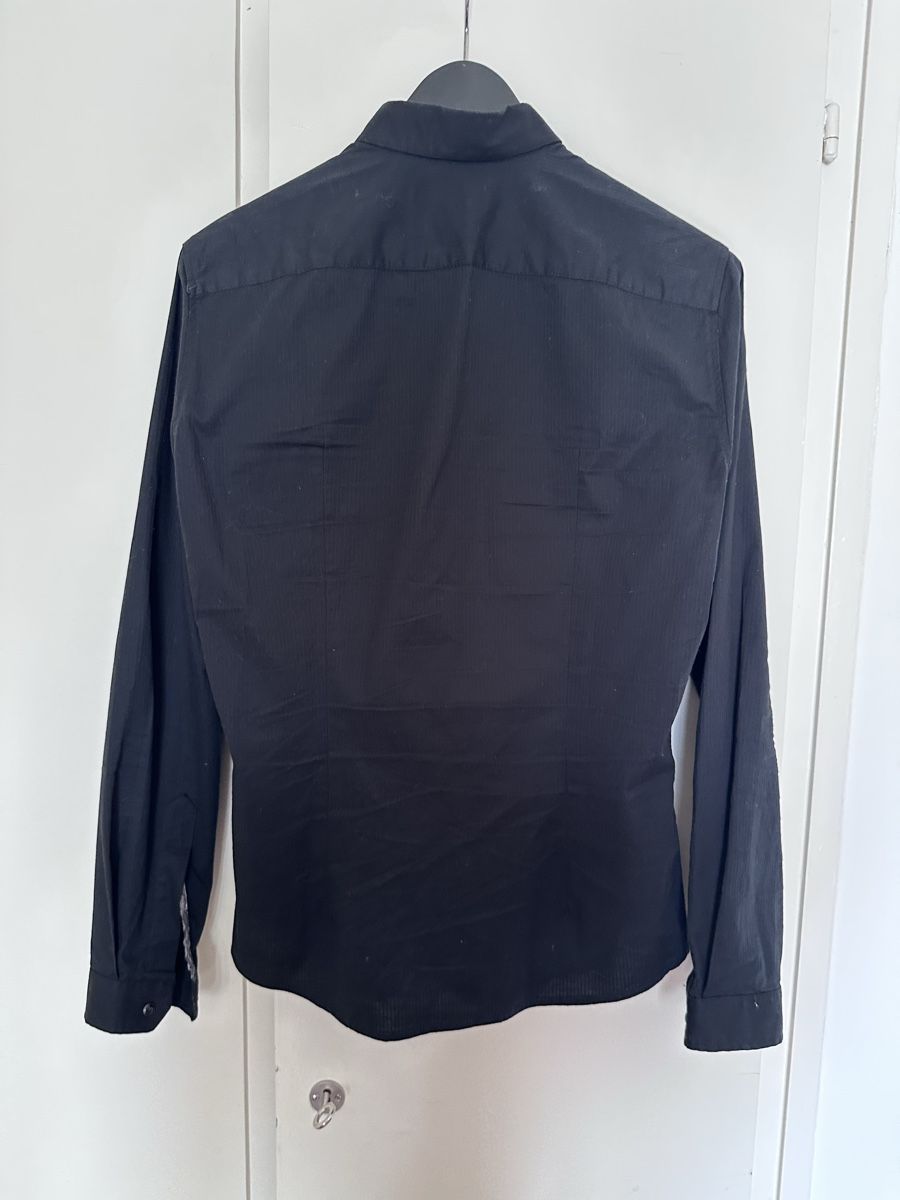 Hemden: Multi Button Shirt – Gebraucht aus Zürich von dom_tq6x 1
