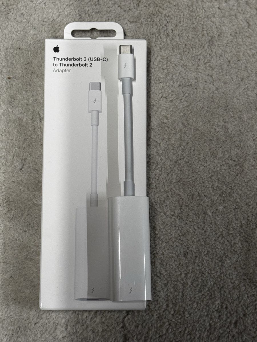 Apple Unità & Adattatore: Original Apple Thunderbolt 3 auf Thunderbolt 2 Adapter – Usato da Ebikon venduto da lord_mordoc