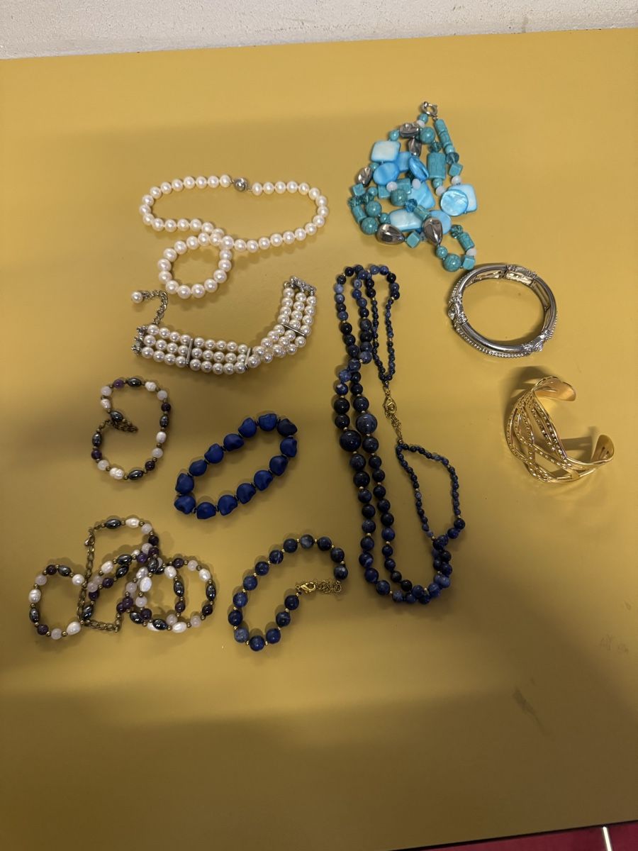 Sonstiger Schmuck: Schmuck Lot  – Gebraucht aus Schlieren von Freundlich02 2