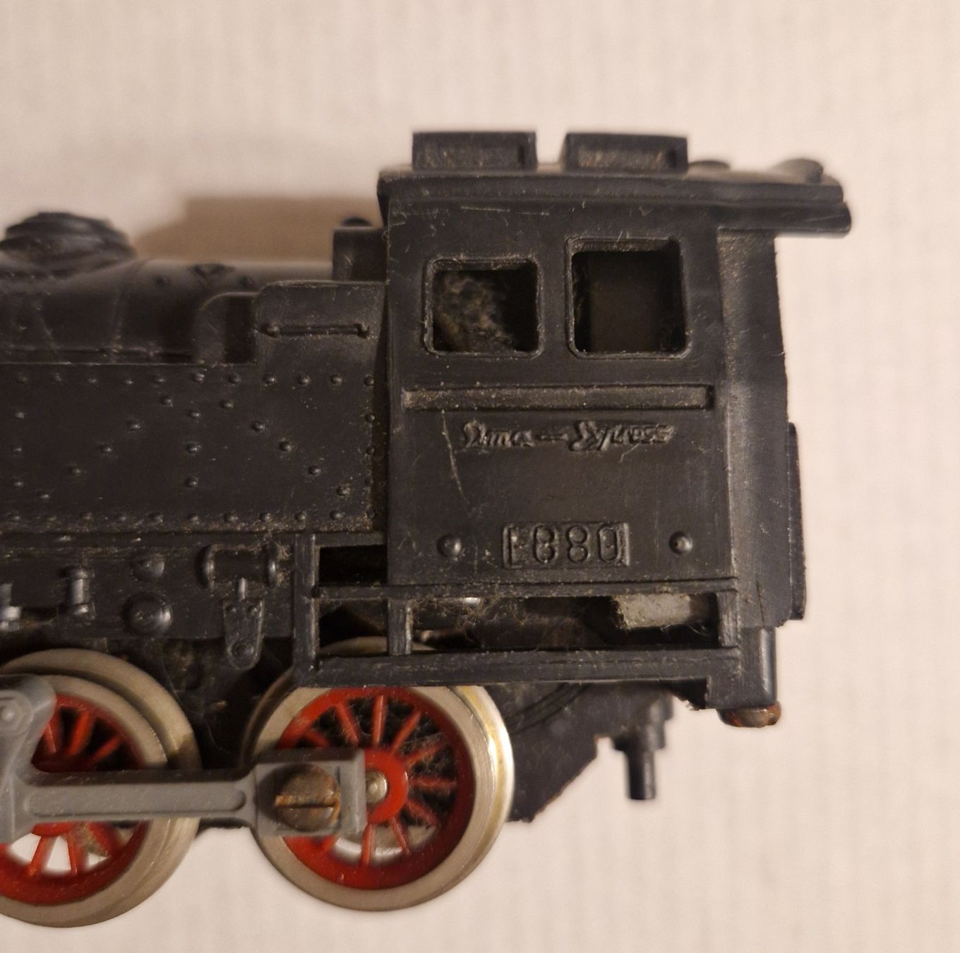 Lima Modellini di ferrovie: Lima Express E880, Vintage Modelleisenbahn Set, Spur H0 – Usato da Nänikon venduto da kriki 1