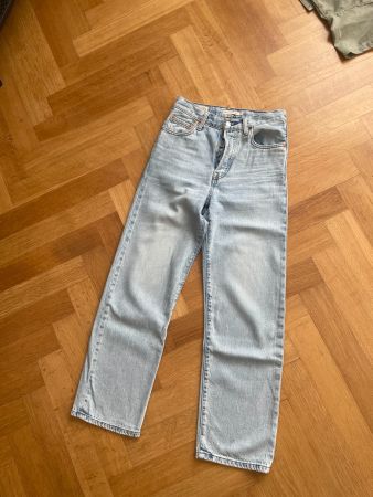 Levi's Ribcage Straight Ankle