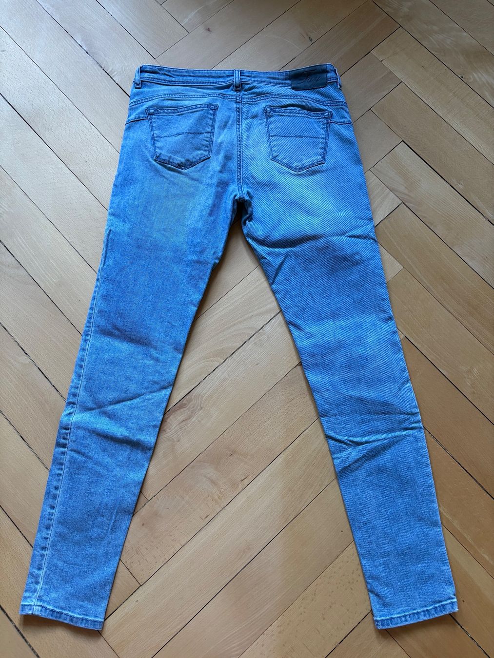 Fay Jeans: Fay Skinny Jeans, hellblau, Gr. 28, wunderschön – Usato da Winterthur venduto da Lepetitprince18 3