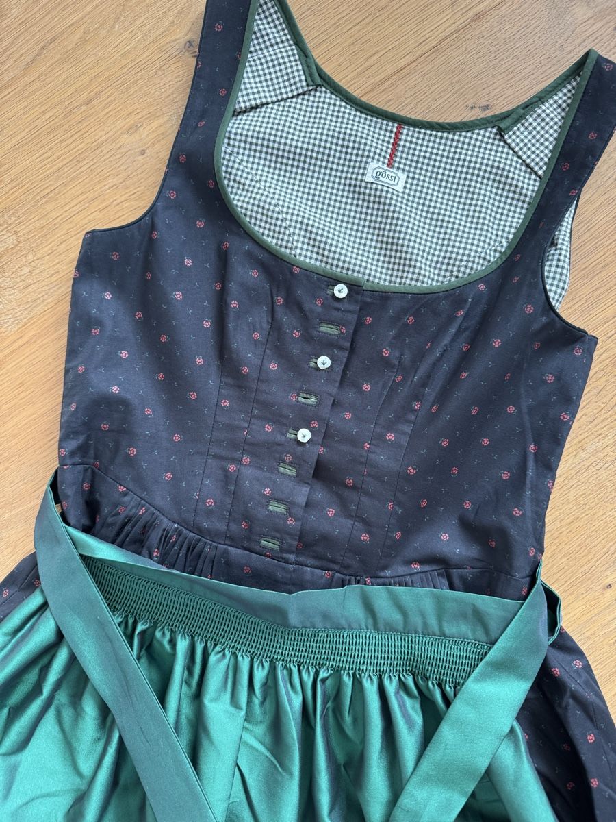 Robes: Dirndl Gössl – D'occasion à Saas im Prättigau par Holliwood