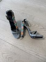 Sandales Balenciaga fleuries, taille 38, parfaites été!