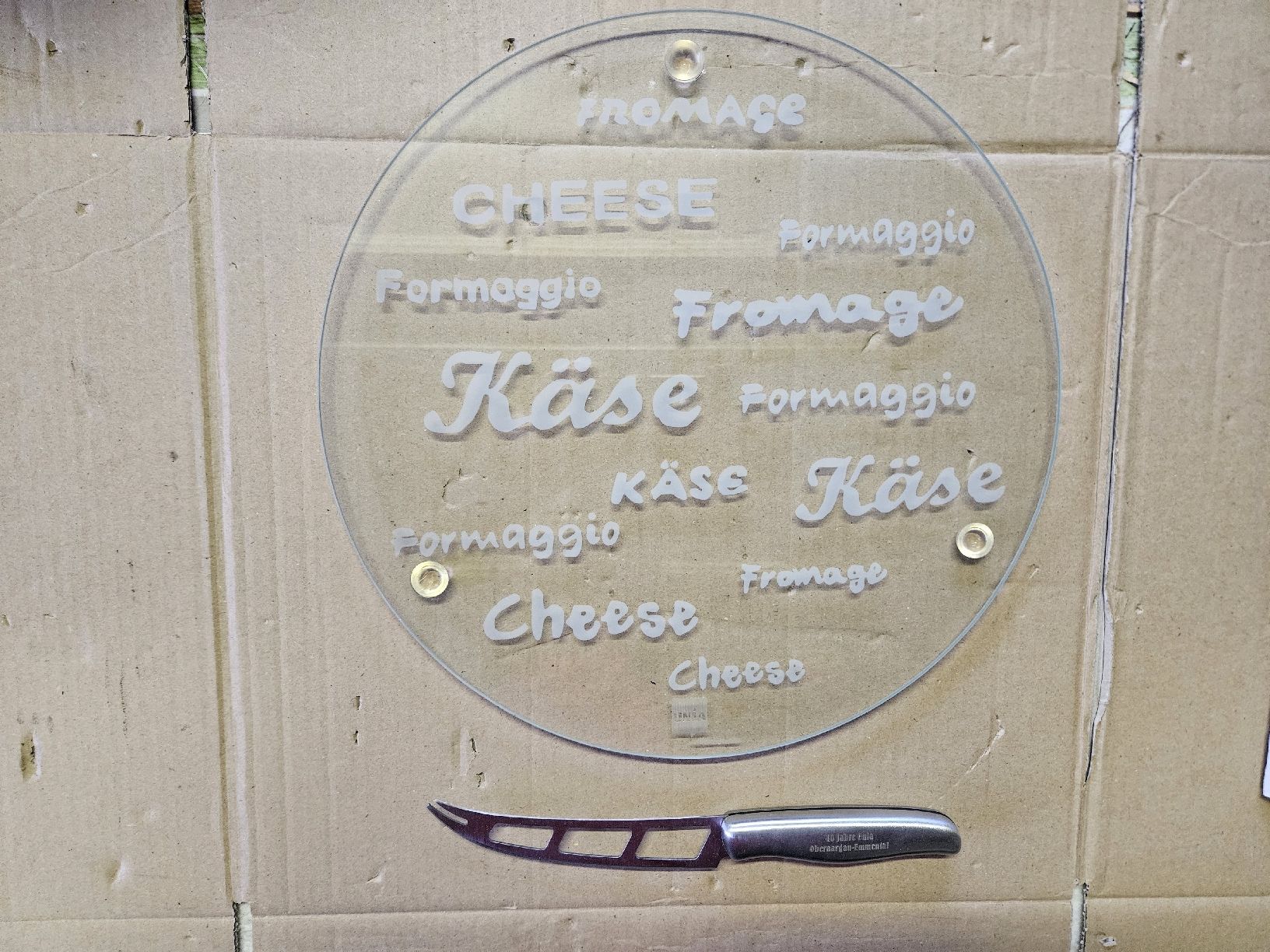Piatti di portata: Käsebrett mit Messer, Glas, Mehrsprachig, Neu!!! – Nuovo (secondo la descrizione) da Oberburg venduto da znas 2