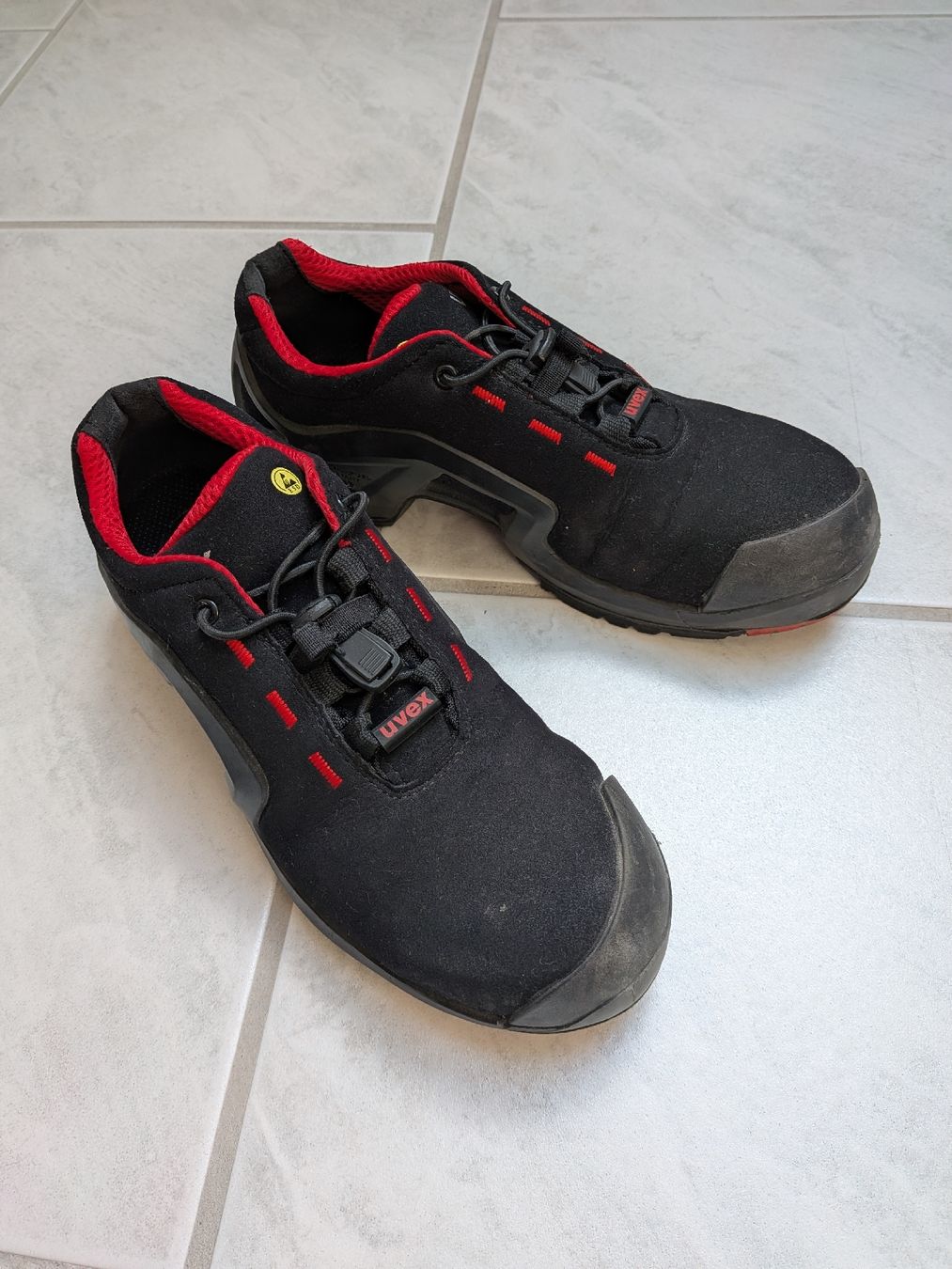 Uvex Scarpe da uomo: Uvex Sicherheitsschuh – Usato da Küssnacht am Rigi venduto da schweizerrose