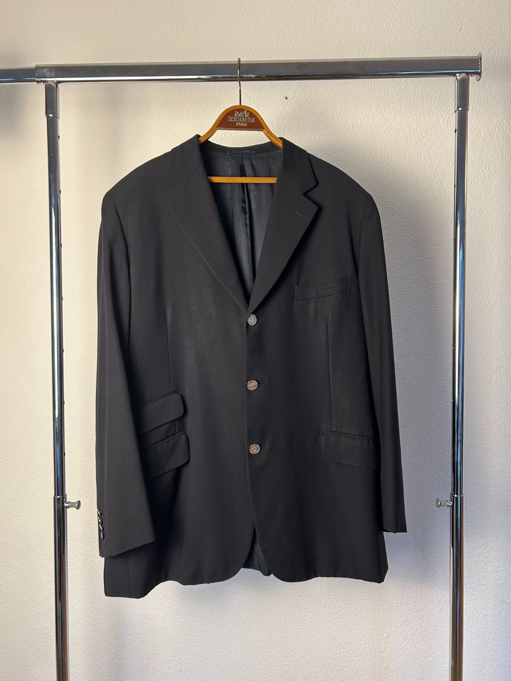 Hermès Jacken: Hermès Black Suit Blazer – Gebraucht aus Bern von kurtikobolt74