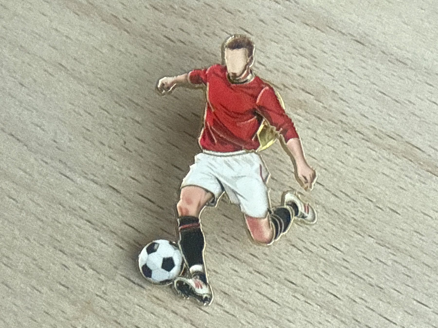 Placchette & Badge: Pin Fussballspieler David Beckham – Usato da Glattbrugg venduto da Schweigmatt