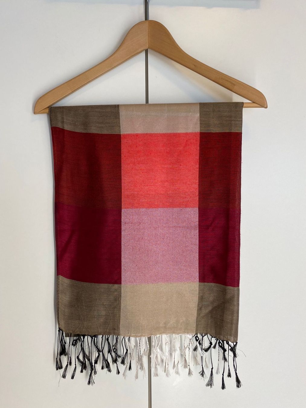 Foulard & Sciarpe: Schal - 80% Seide & 20% Viskose – Nuovo (secondo la descrizione) da Frauenfeld venduto da LIL_NA 2