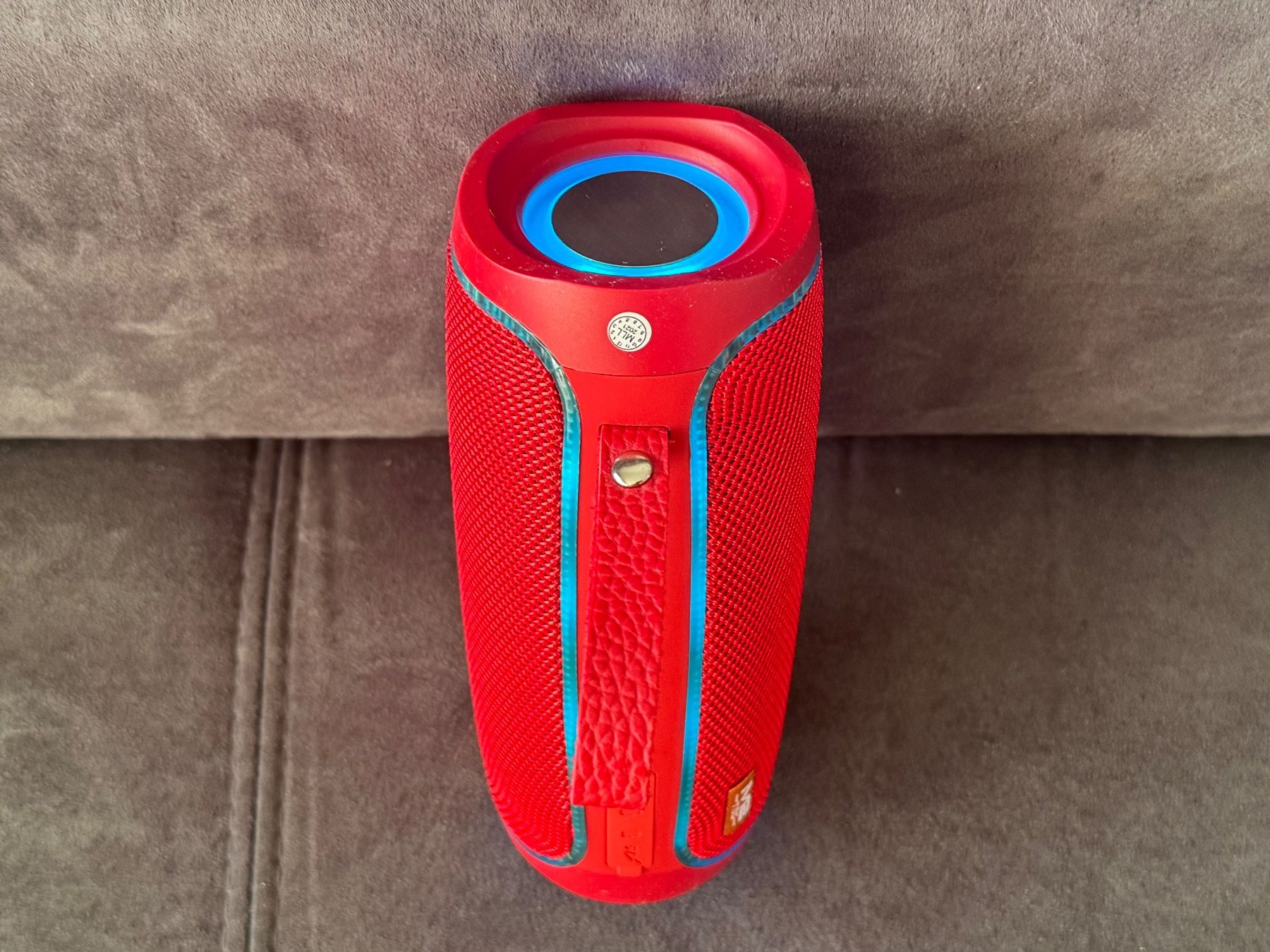 Casse acustiche: Bluetooth Lautsprecher rot mit Lichteffekt gebraucht – Usato da Weinfelden venduto da Jimmy-Don-Don 4